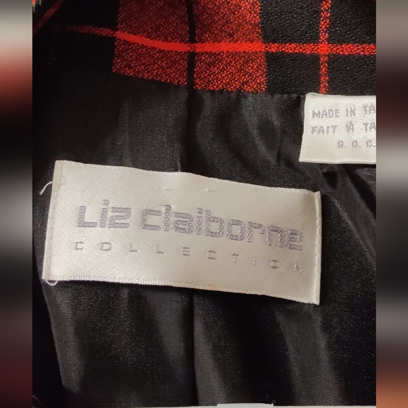 VINTAGE Liz Claiborne Red & Black Crop Jacket W/Gold Buttons & Pockets-Holiday - Picture 5 of 7